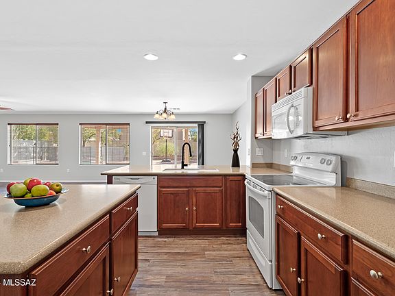 2nd image of 21127 E Prospector Pl