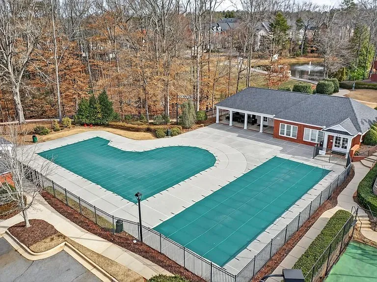 7205 Lowery Oak Dr — Photo 43