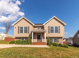 191 Benchmark Dr, Evington, VA 24550