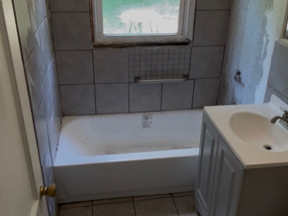 1st image of 7713 Vernon Pl