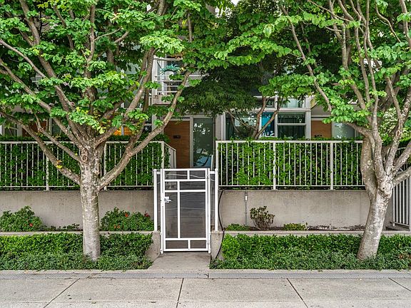 2nd image of 161 Georgia St W #103