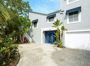 557 Venice Ln, Sarasota, FL 34242
