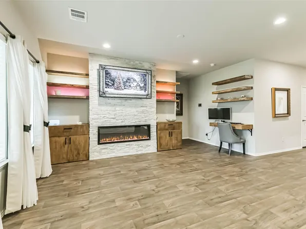 20861 Olive Leaf St, New Caney, TX 77357