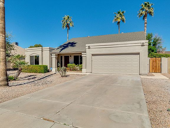 3rd image of 1518 E Dava Dr