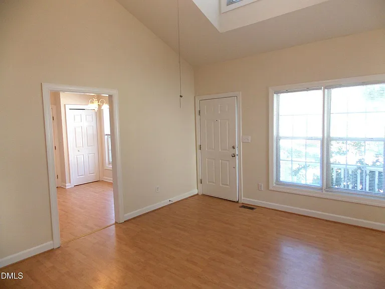 2701 Sterling Park Dr — Photo 5