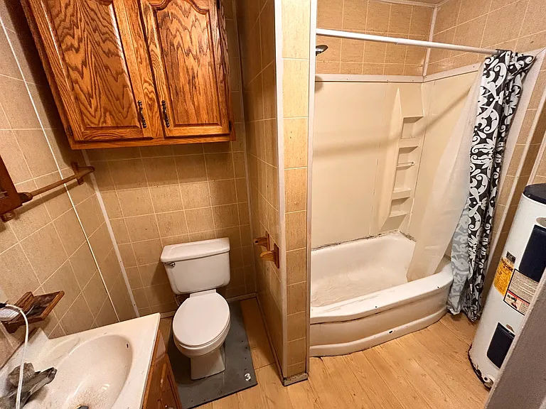 12 Main St #4 — Photo 9