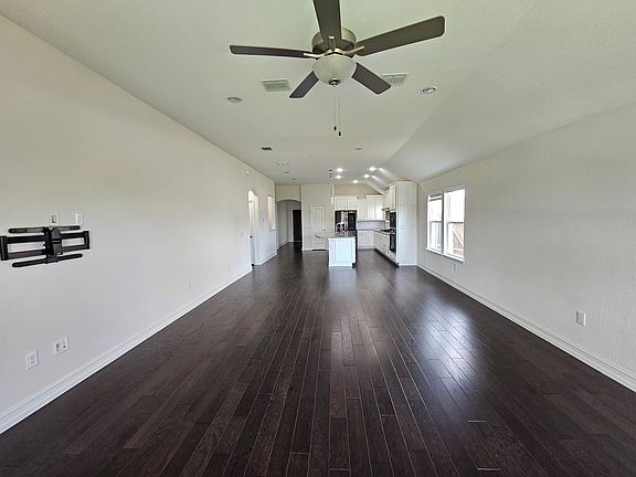 4th image of 3105 Euclid Way