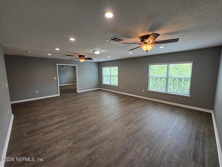 180 Thornloe Dr — Photo 22