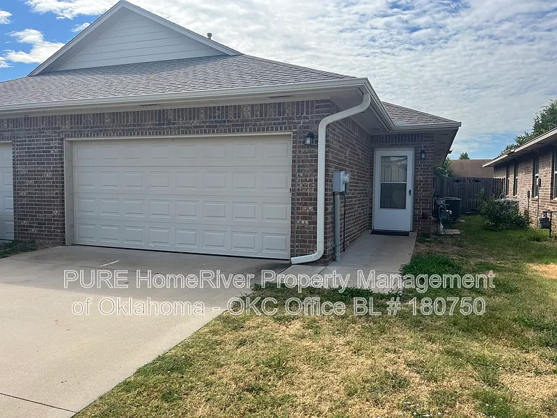 3 bed, 2.0 bath, 1250 sqft, $1,475 — Photo 1