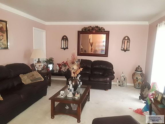 4th image of 7 Meadow Ln