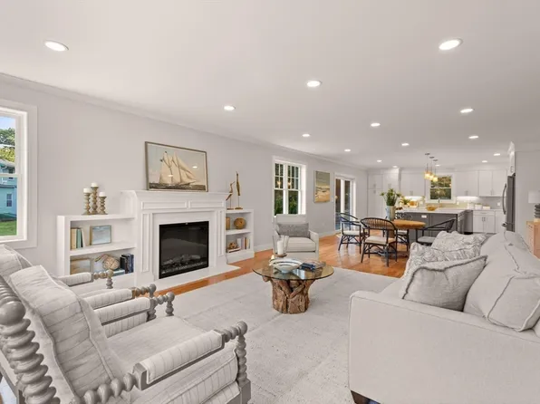 24 Riverview Rd #A, Gloucester, MA 01930