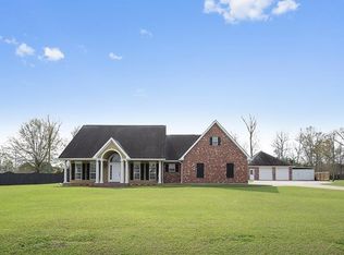 140 Rhett Ln, Montz, LA 70068