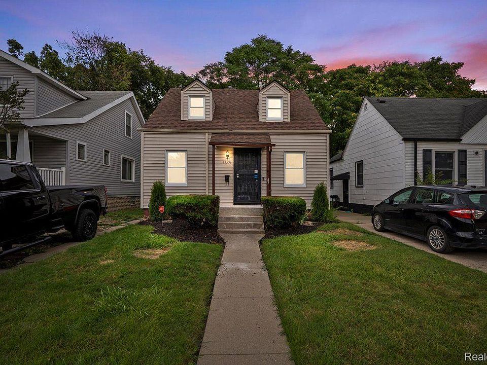 1st image of 13556 Glastonbury Ave