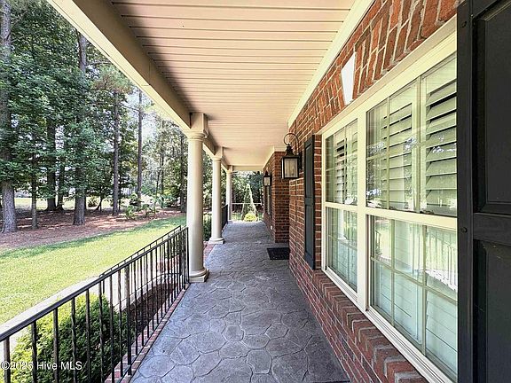 4th image of 1638 Kingfisher Court