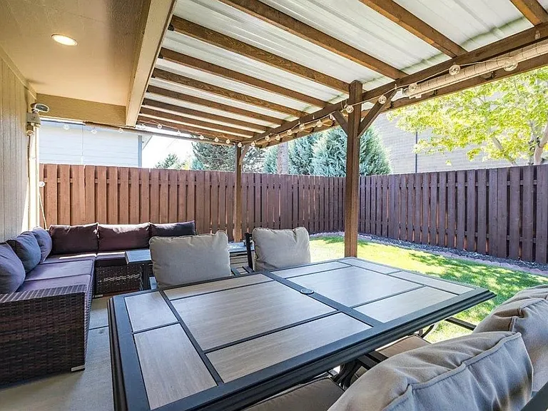 214 S Belfair Pl — Photo 38