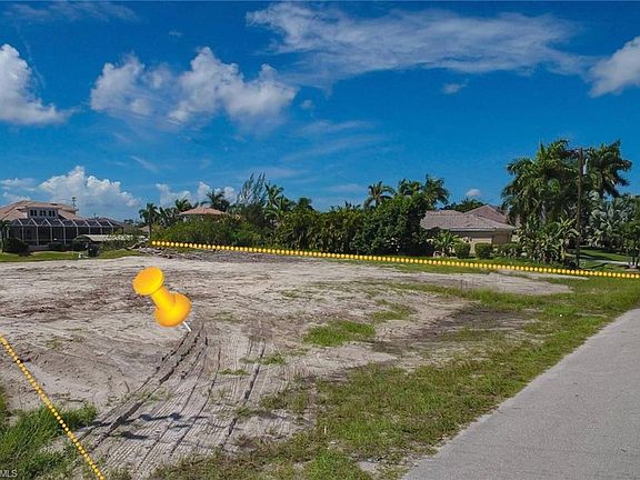 4th image of 1426 SW 43rd St