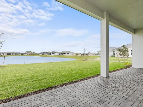 5080 Rivo Alto Cir, Westlake, FL 33470