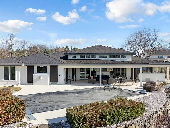 4th image of 9804 Schuman Ln