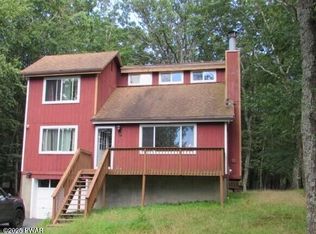 153 Heather Hill Rd, Dingmans Ferry, PA 18328