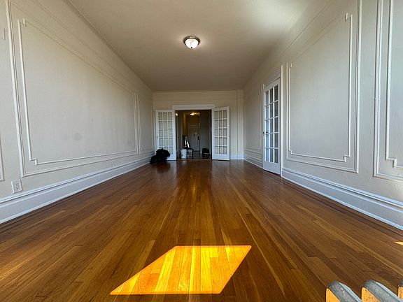 4th image of 3614 165th St APT 6ES