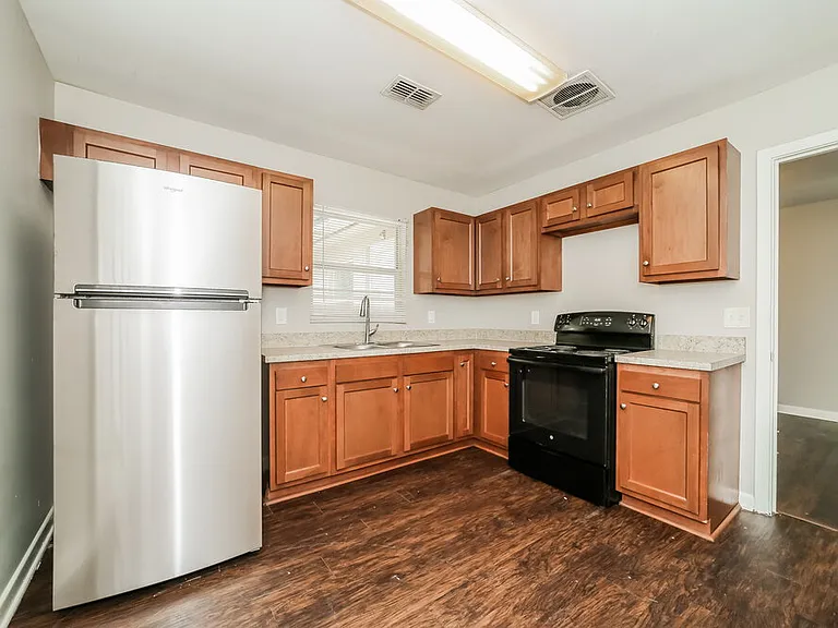6104 Harlow Blvd — Photo 8