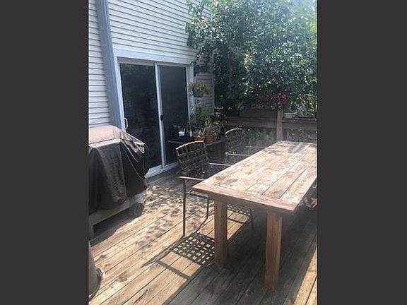 5th image of 3116 N Damen Ave #1