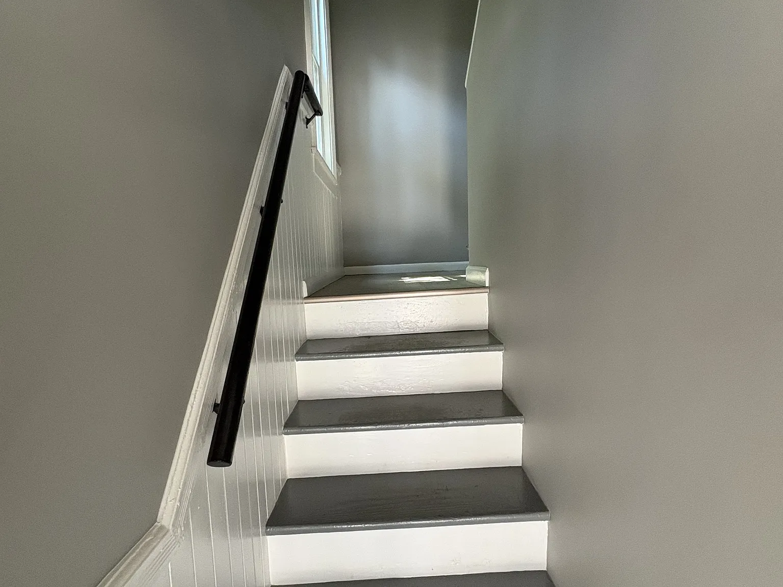 662 Second Avenue - 4 — Photo 2