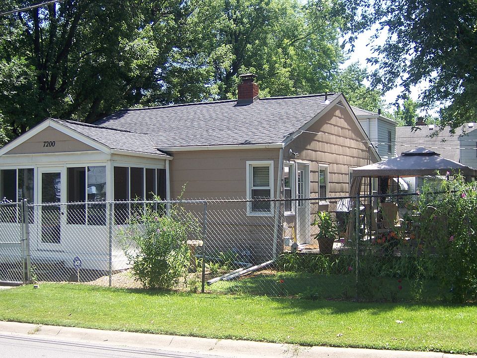 2nd image of 7200 Main St