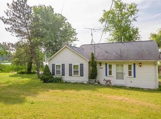 1220 White Lake Rd, Pleasant Lake, MI 49272