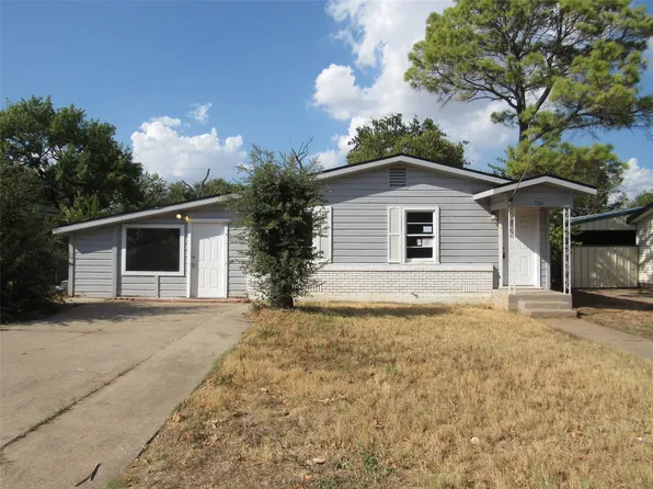 1311 W Three A St, Mc Gregor, TX 76657
