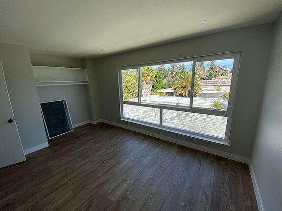 3rd image of 3720 Fruitvale Ave APT 17