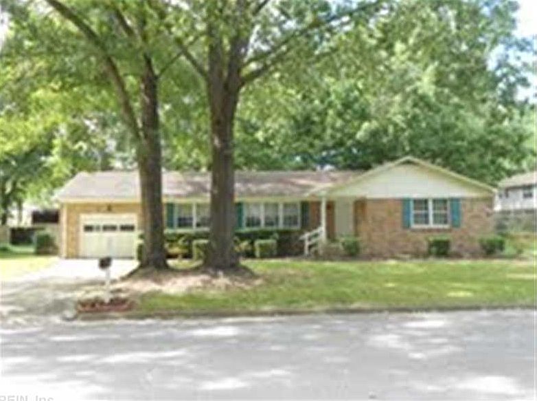 2nd image of 505 Lancelot Ct