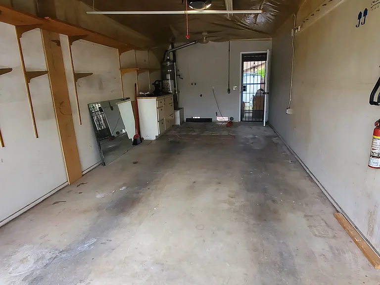 garage