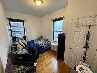 Rented by R New York