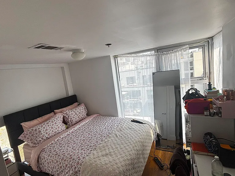 141 Dupont St #4B — Photo 6