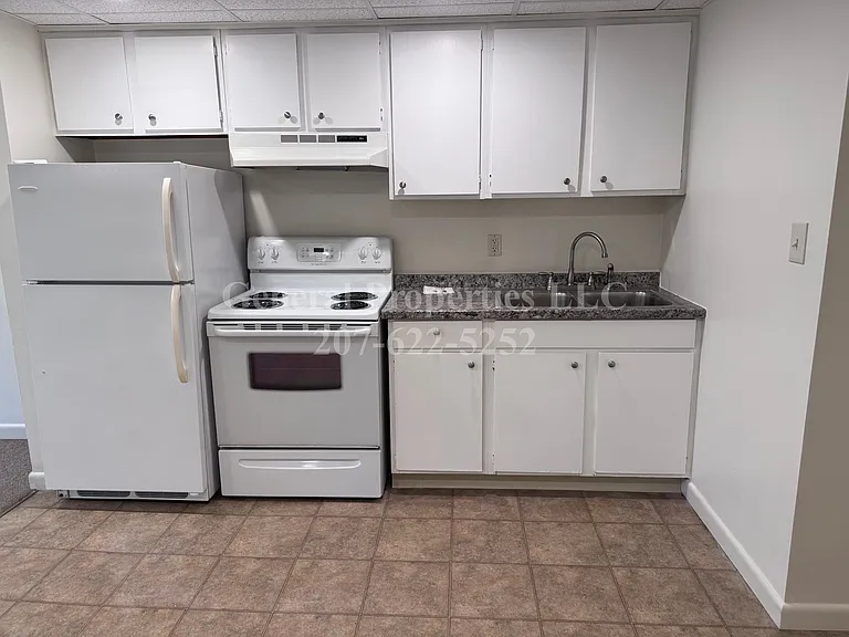 584 Riverside Dr #24 — Photo 4
