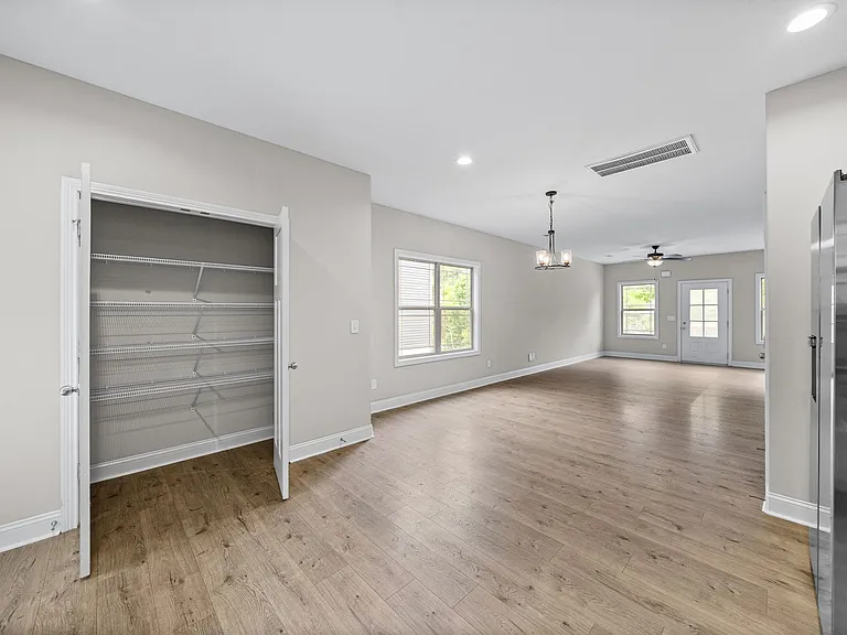 48 Cave Springs Rd — Photo 12