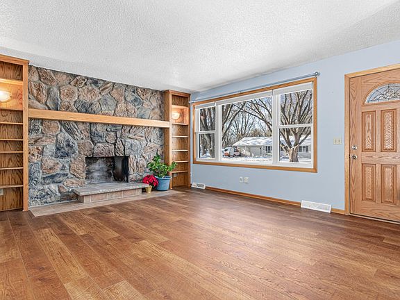 2nd image of 20250 Dunbar Ave