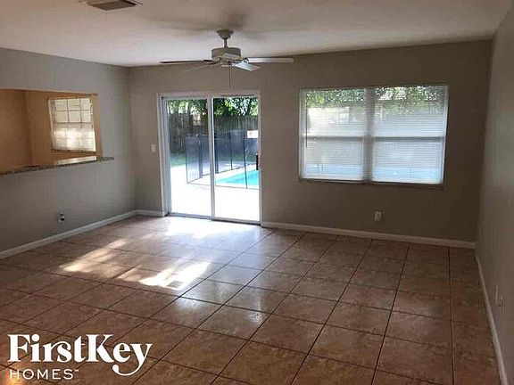 3rd image of 11115 N 21st St