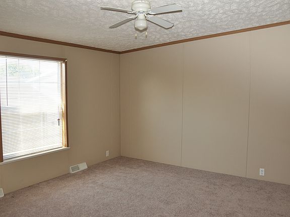 4th image of 8200 N Morley Dr