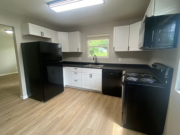 5th image of 5831 E County Road 150 N #B