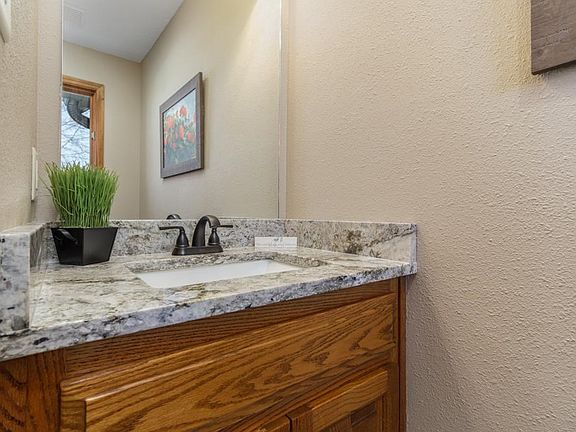 5th image of 1825 Cypress Dr