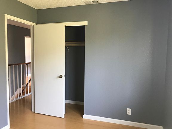3rd image of 1556 Shumaker Way