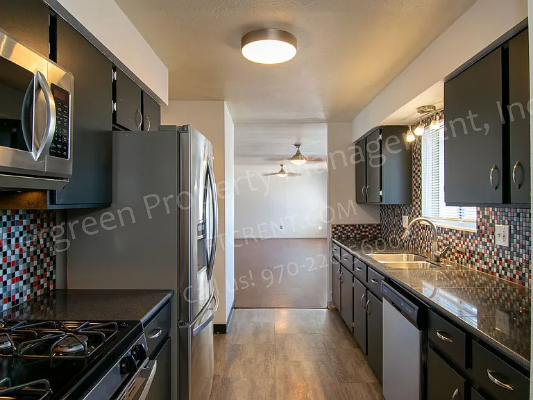 121 Buckingham St — Photo 8