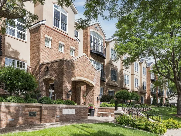5000 Halifax Ave S APT 303, Minneapolis, MN 55424