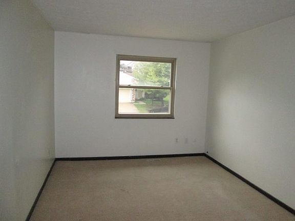2nd image of 2820 Saddle Ct #Wd