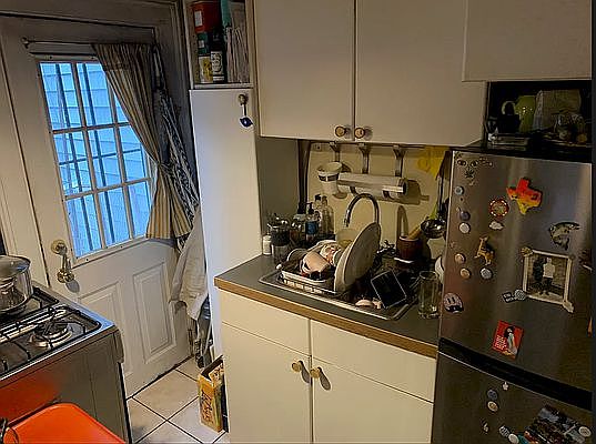 4th image of 162 Metropolitan Ave #1