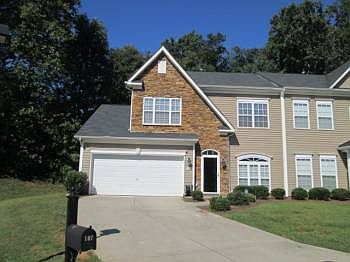 1st image of 107 Chestnut Bend Dr