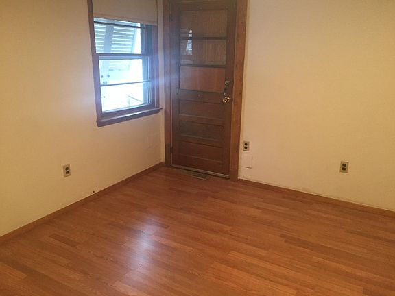 3rd image of 445 Laconia Ave #Main
