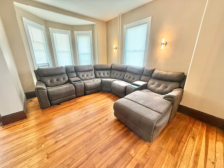 332 South St — Photo 12